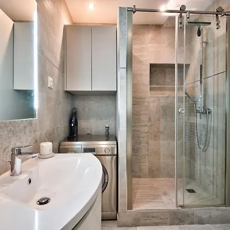 Very 2p With Comfort, Center Ac/wifi Apartamento